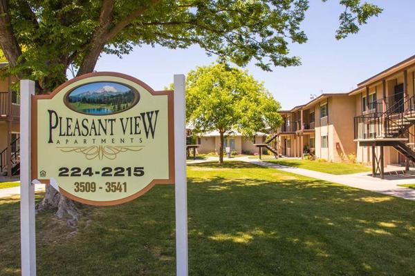 Pleasant View 